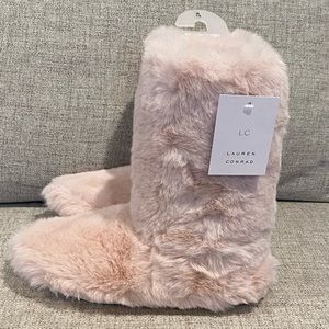 Women’s LC Allover Faux Fur Tall Boots Slippers